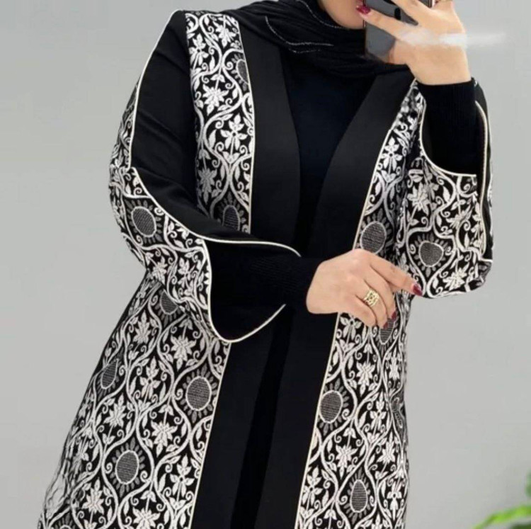 مانتو مزونی عیدانه مازراتی لایه پرشین دار جلوی کار سوزن دوزی هندی مغزی دوزی