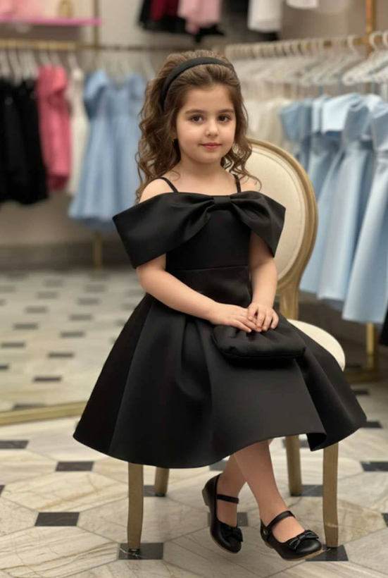 پیراهن مجلسی بچگانه ساتن برای فرشته های روی زمین😍