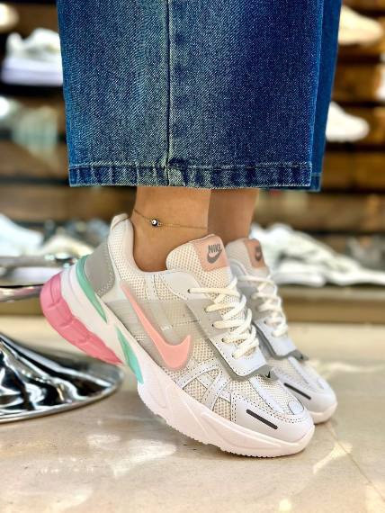 کتونی اسپرت نایک اورجینال اصلی NIKE V2K