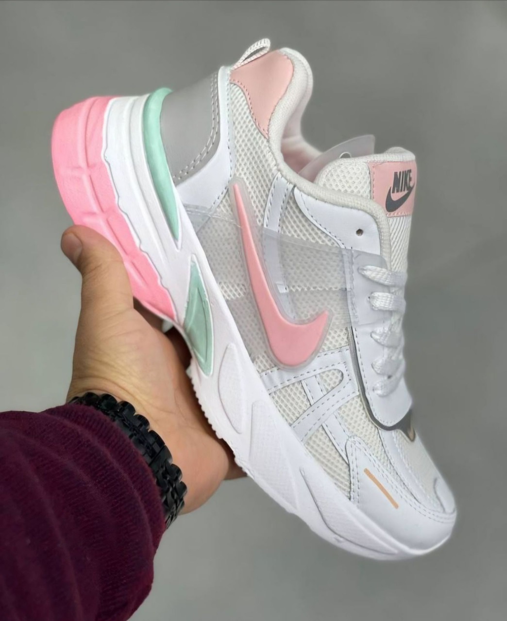 کتونی اسپرت نایک اورجینال اصلی NIKE V2K
