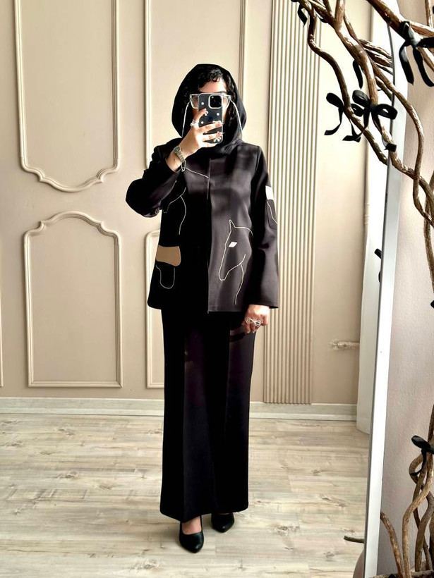 ست کت شلوار مازراتی گلدوزی طرح اسب تماما گان دوزی مزونی