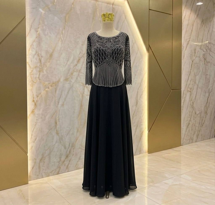 ماکسی مجلسی 💕کاپدار 💕 پشت و رو نگین دی ام سی و مروارید پانچ 💕استردار