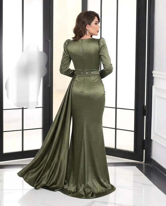 ماکسی مجلسی ساتن درجه یک چاکدار 💞شالدار 💞کمربند